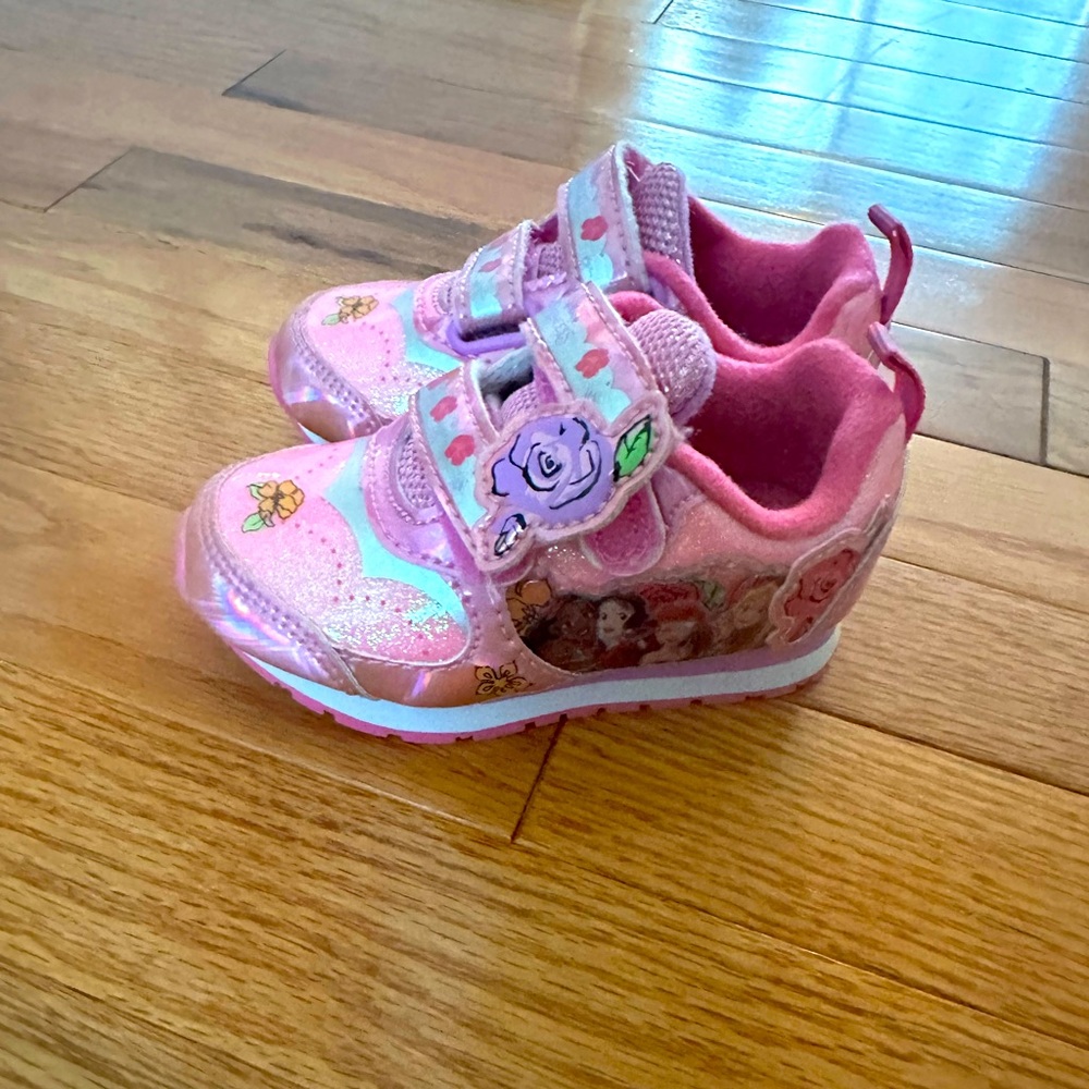 Light up toddler shoes, Disney!